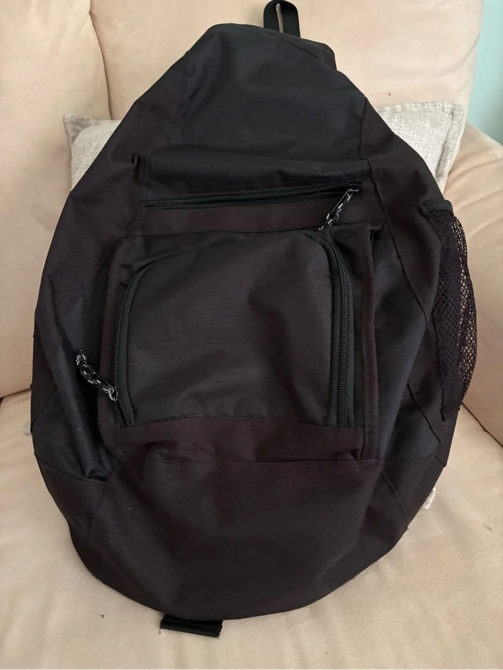 Classic Black Men's Everyday sling Backpack - Unbranded